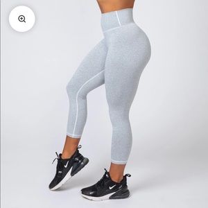NWT Musclenation Booty Scrunch Leggings